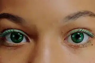 Tinte de cejas con henna
